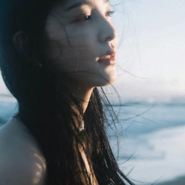 女人是恶魔封面